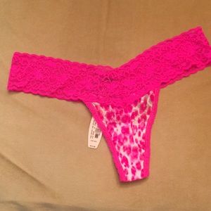 Victoria’s Secret “The Lacie” thong NWT